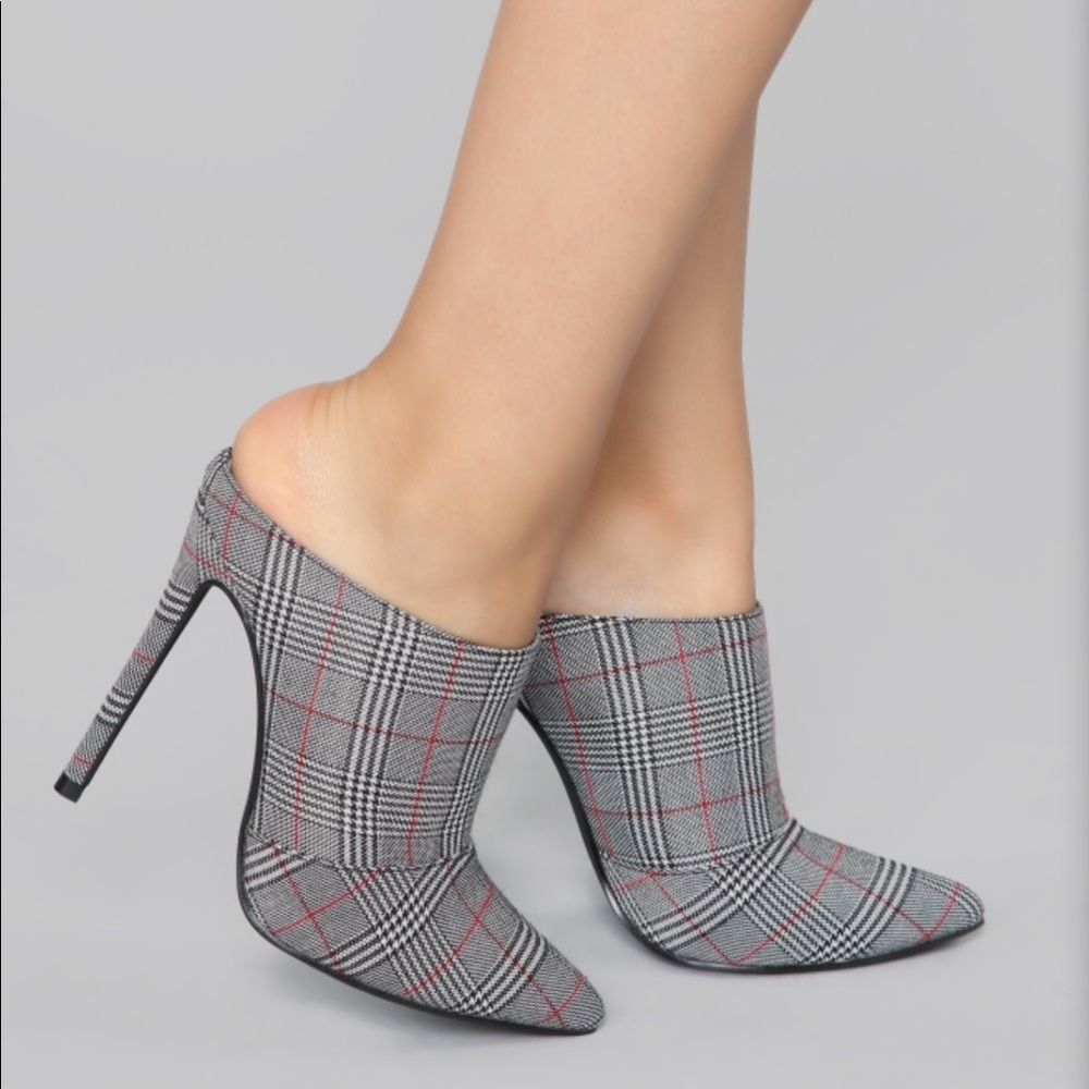Fashion Nova Give Me The Sass Mule Pump!